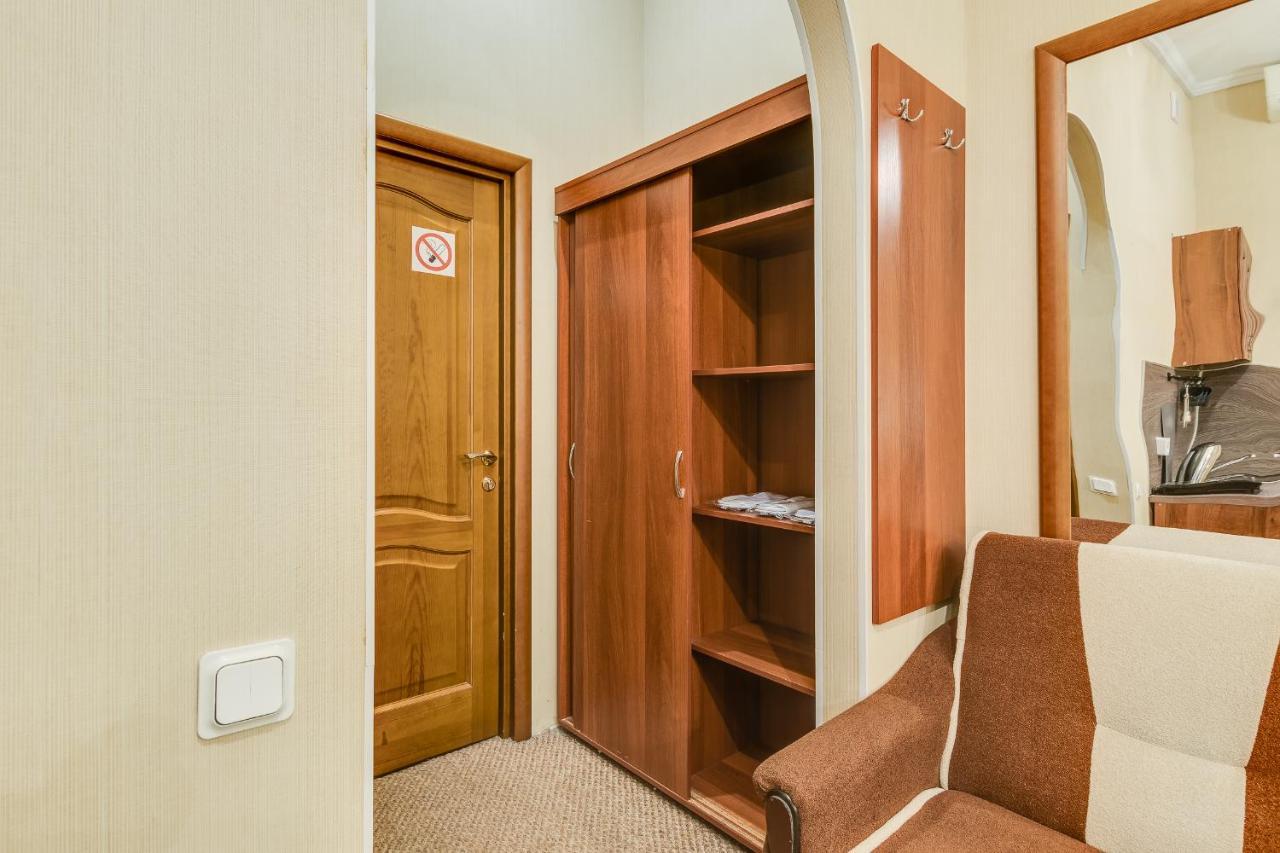 Travelto Griboedova 37 Apartment Санкт Петербург Екстериор снимка