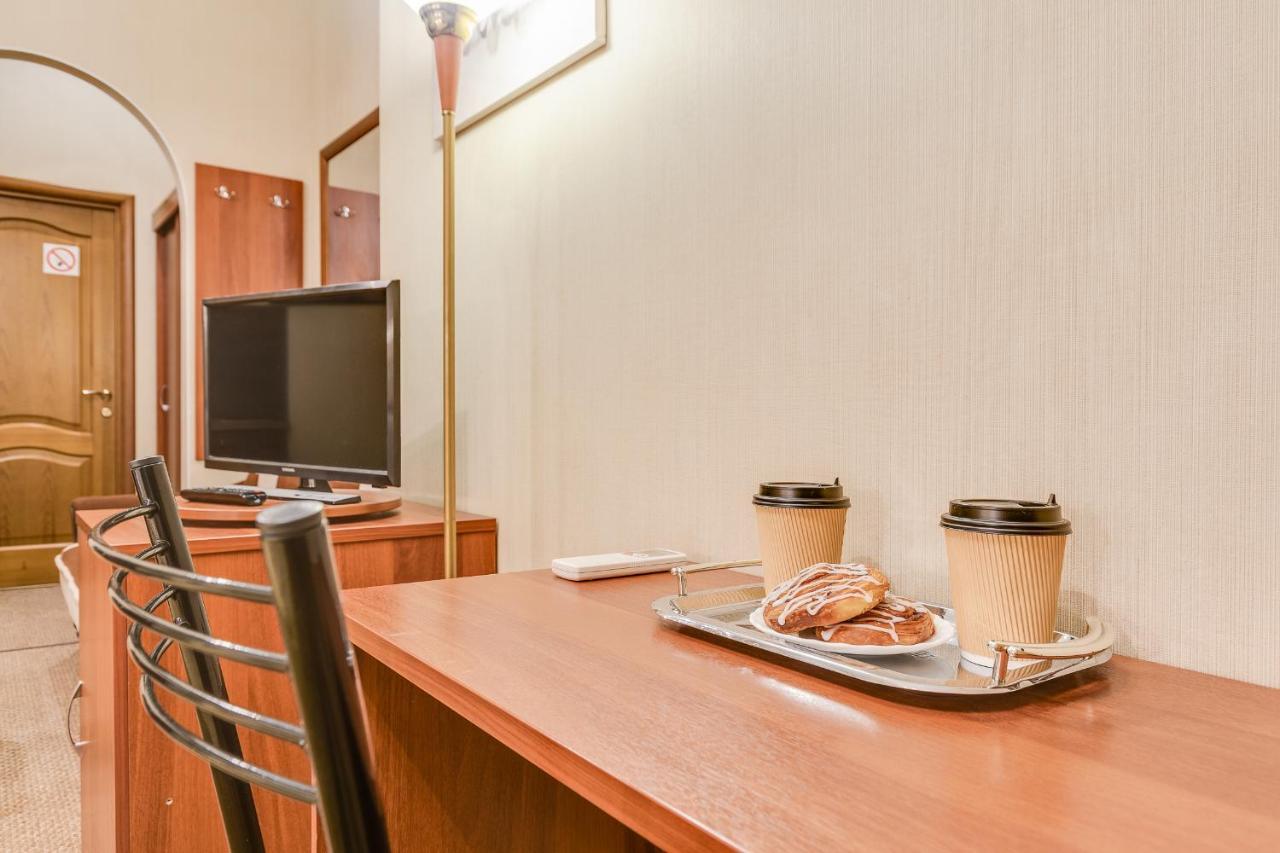 Travelto Griboedova 37 Apartment Санкт Петербург Екстериор снимка